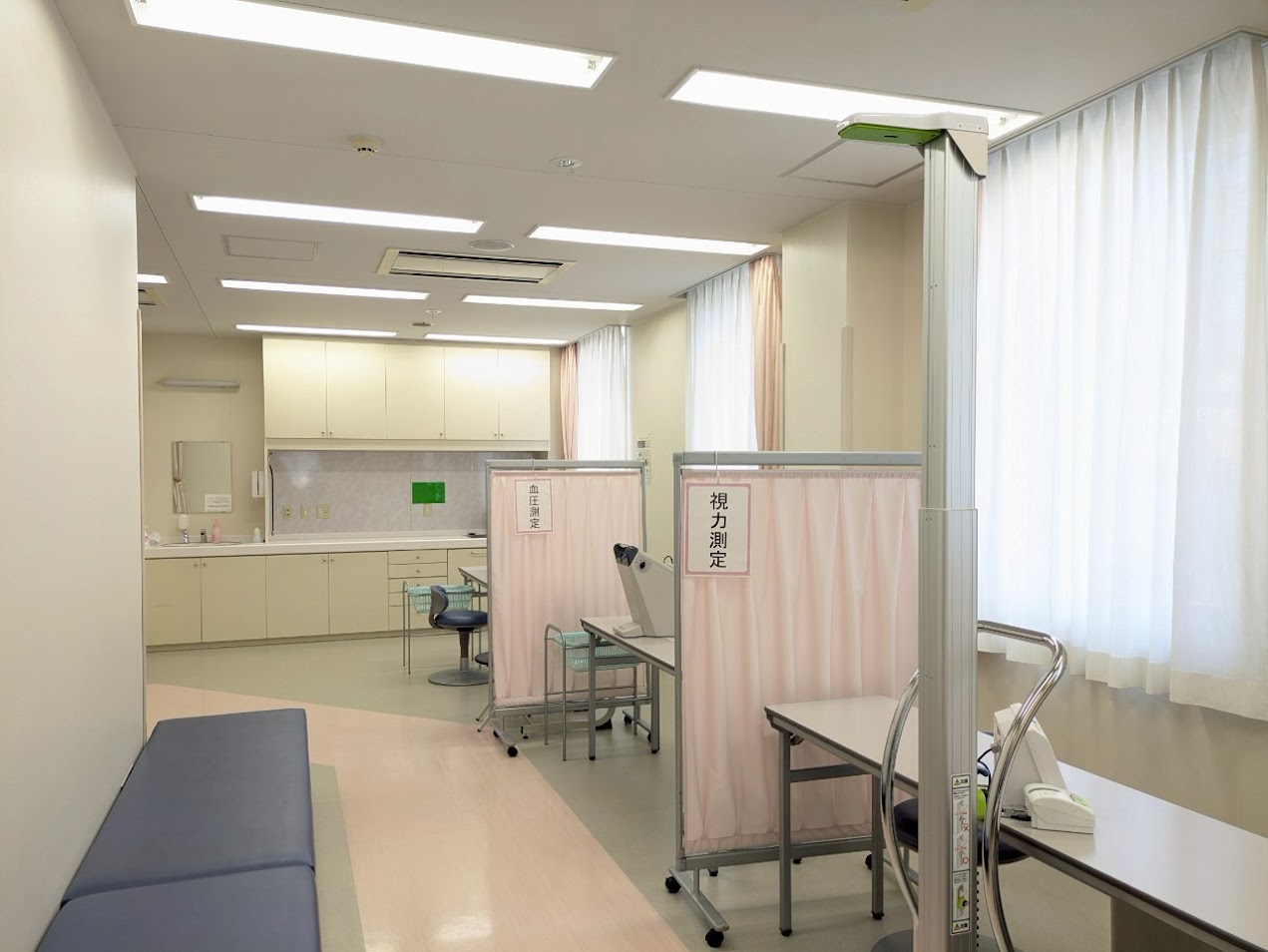 検査室内の画像